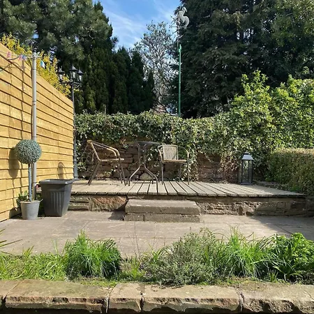 Welsh Yard Retreat 펜리스